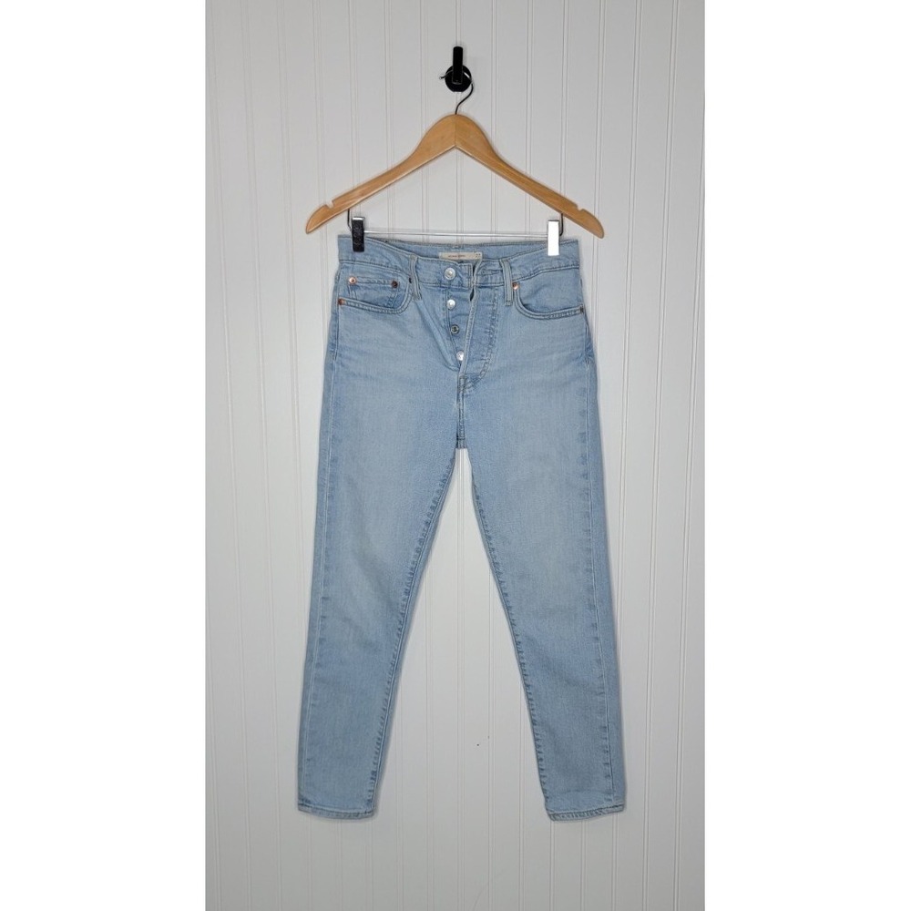 Levi's Wedgie Skinny Jeans Button Fly Light Wash Denim Women's Size 27